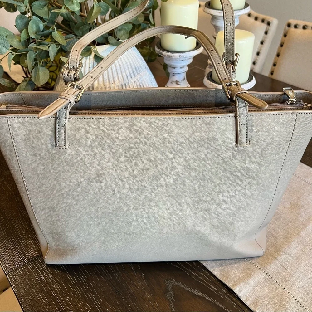 Tory Burch Emerson Carryall Bag - Tan